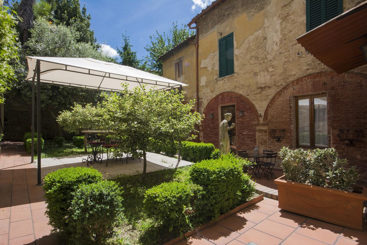 Piazza Paradiso Casa de hóspedes 2*